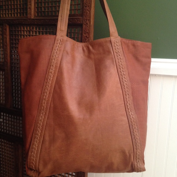 Kivari perforated leather tote