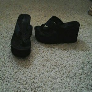 Black wedge flip flops