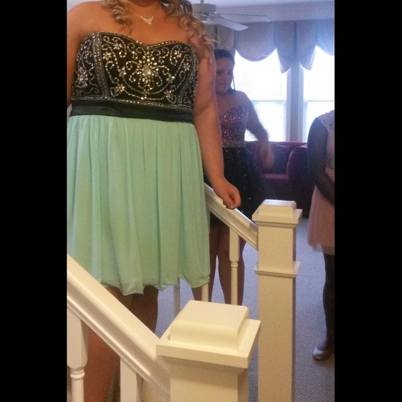 Most AMAZING dress ever!!!