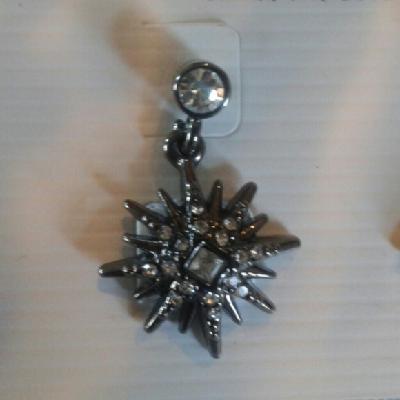 Lia Sophia earrings - Picture 2 of 2