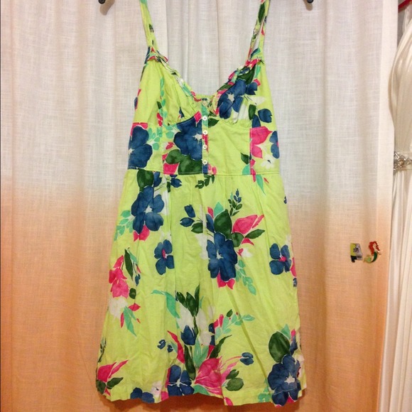 Light lime spaghetti strap dress