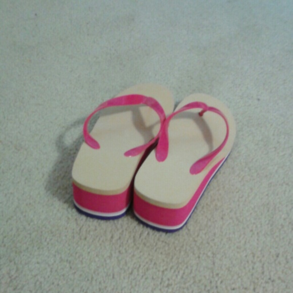 Shoes - Picture 2 of 4