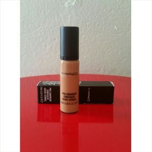 MAC 'Pro Longwear' Concealer