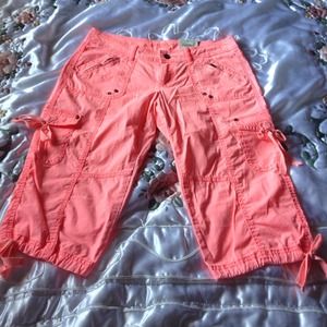 BNWT Size 7 Fun Coral Capri Pants/Bottoms Arizona