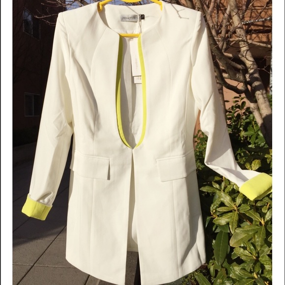 [FINAL SALE]✨Classic long blazer, off white/yellow - Picture 1 of 4