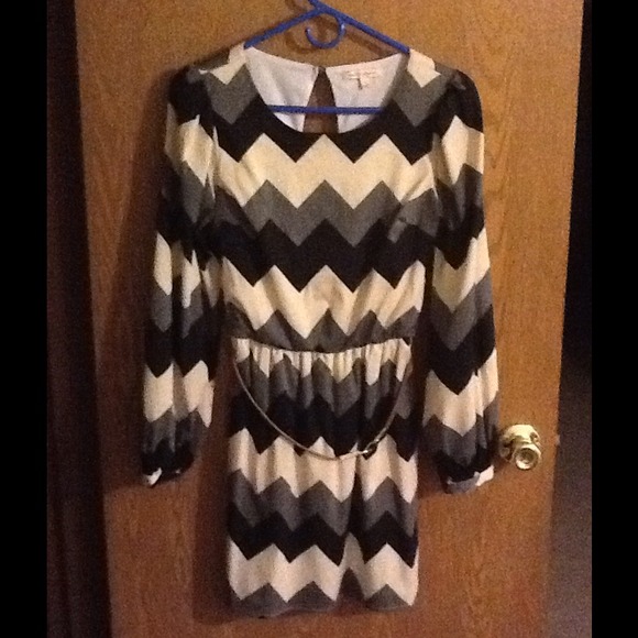Grey/blue chevron dress