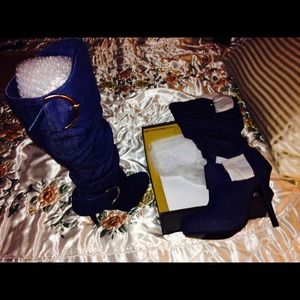 BNIB Sz. 9 Denim Tall High Heeled Boots