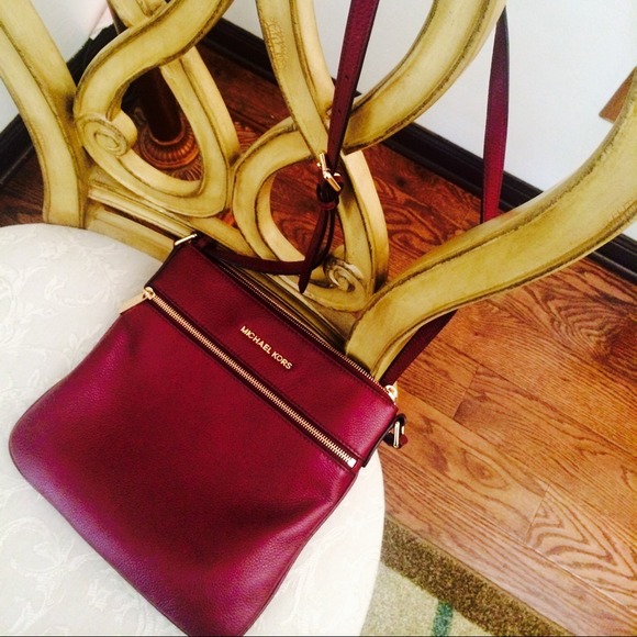 Michael kors cross body handbag!