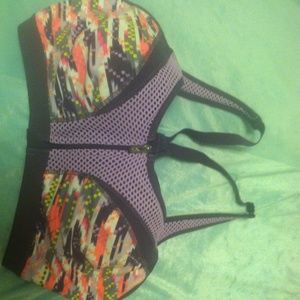 VS sports bra
