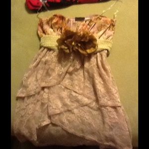 Strapless flower top