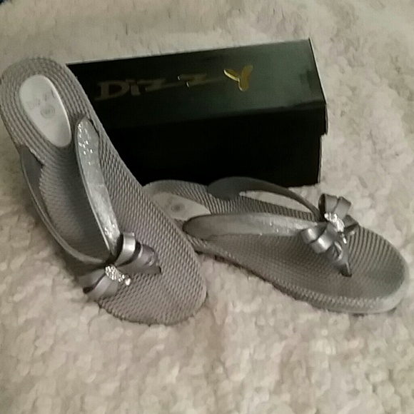 Dizzy flip flops  SALE