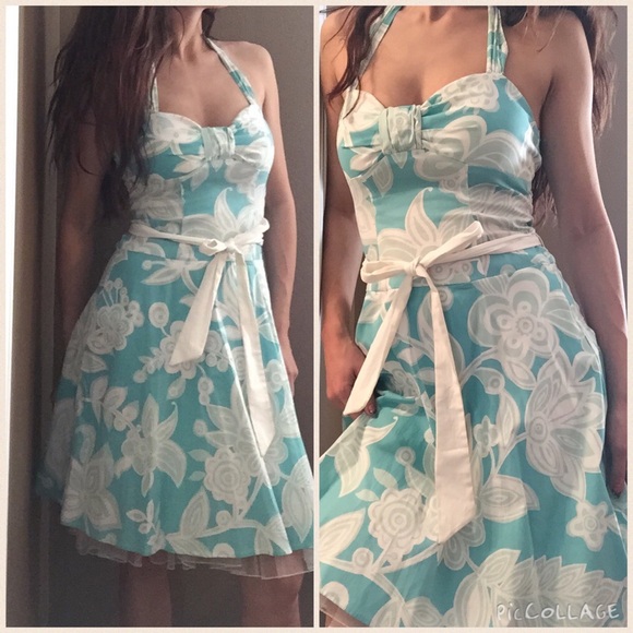 Sweetheart halter dress