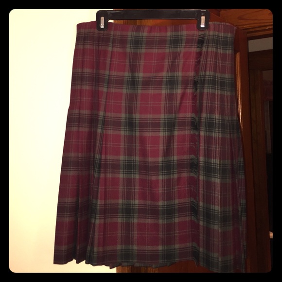 Brooks Brothers Pleated Skirt