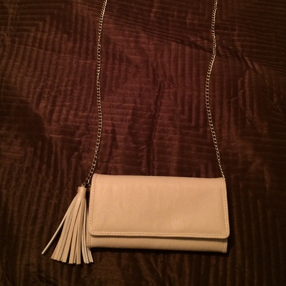Steve Madden clutch cross body!