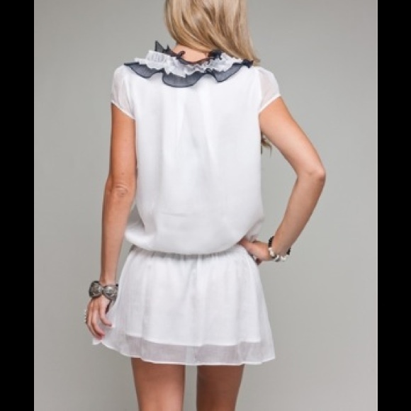 White Ruffled Sleeveless Dress - Picture 2 of 3