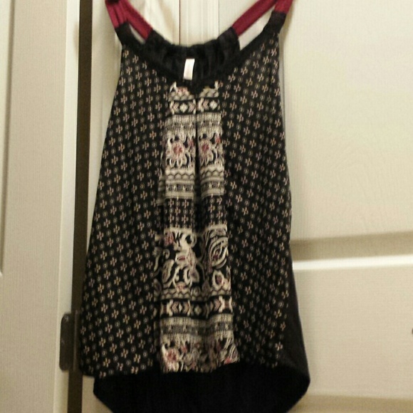 Black Tank - Picture 2 of 3