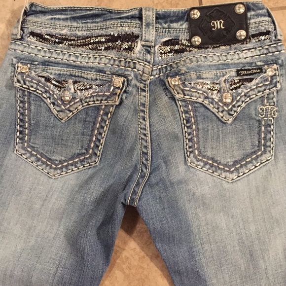 Light Wash Miss Me Jeans!