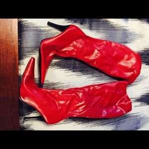 Red boots size 7.5