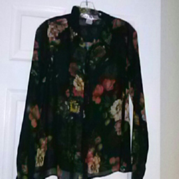 Blouse - Picture 2 of 3