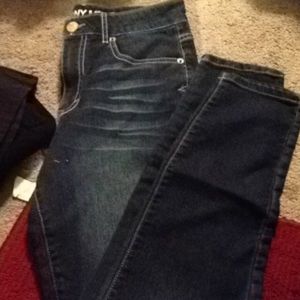 Aeropostale skinny jeans size 6