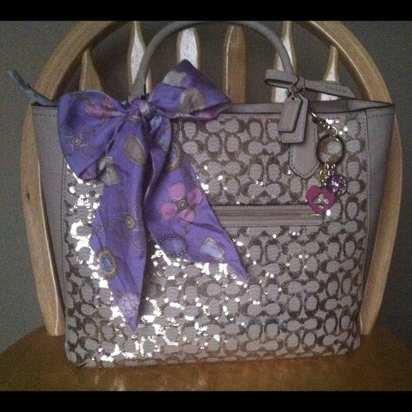 Amazing!! Nwt coach sequin Blaire! Sold!!!!