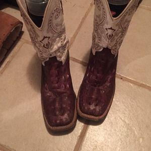 Brown ferrini square toe boots