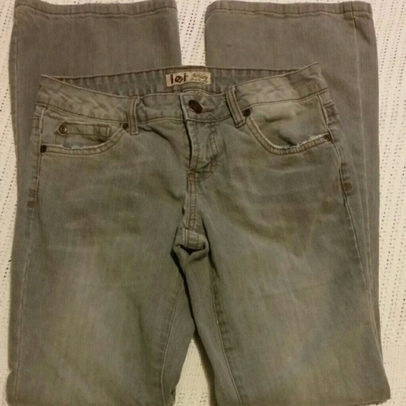Grey jeans