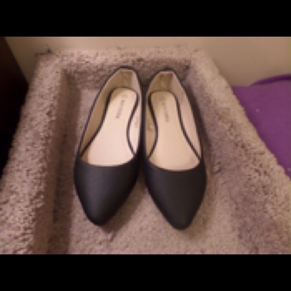 Black flats