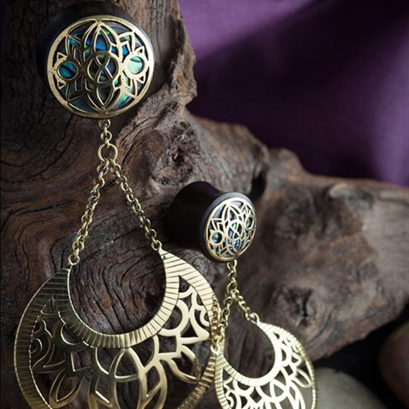 5/8th wood plugs with hanging  half moon