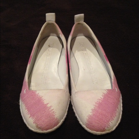 Burberry flats