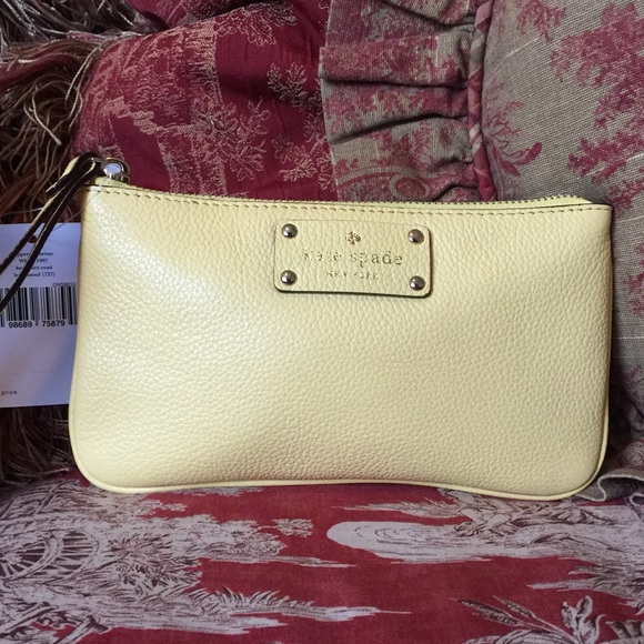 kate spade Clutches & Wallets - Kate spade wristlet