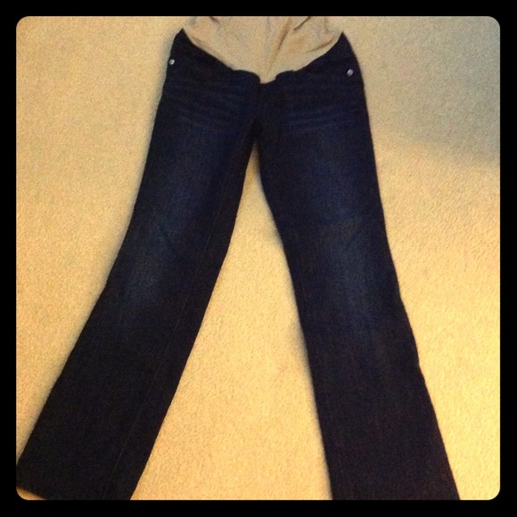 Dark wash, boot leg, maternity jeans