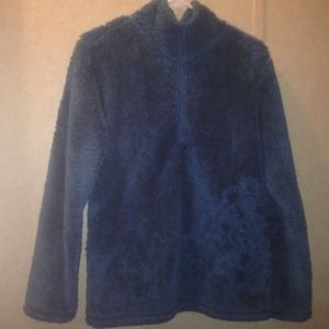 Nice fluffy jacket that has never been warn💎💙