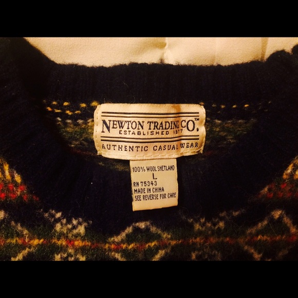 100% wool sweater - Picture 2 of 2