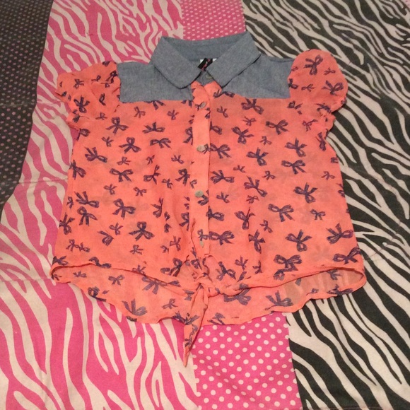 Short sleeve, see through shirt