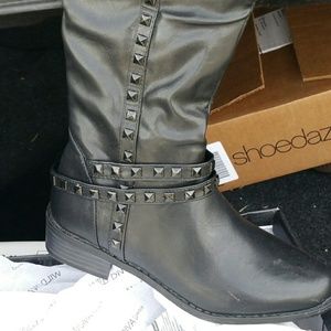 Woman's or young girls boots
