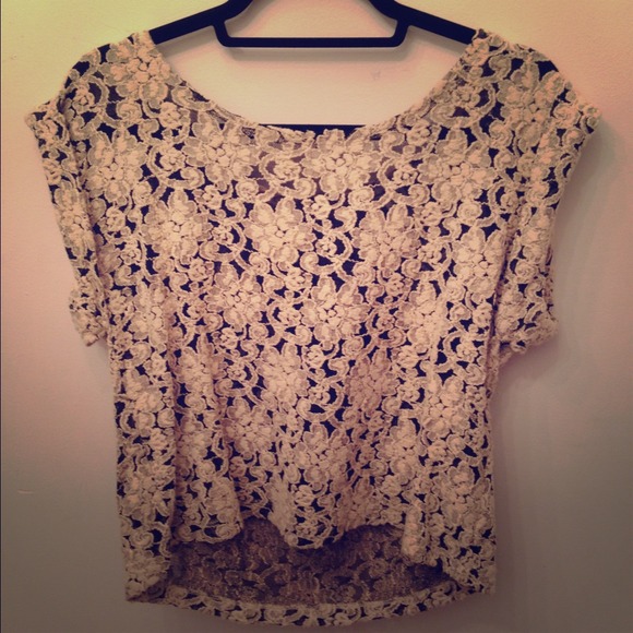 Loose fitting crop top