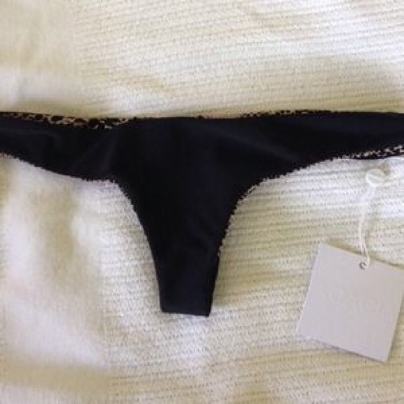 Sold!!Acacia swimwear storm ho'okipa