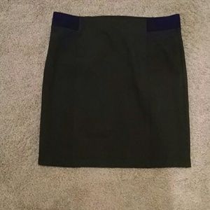 Cute knee length pencil skirt. Tags attached.