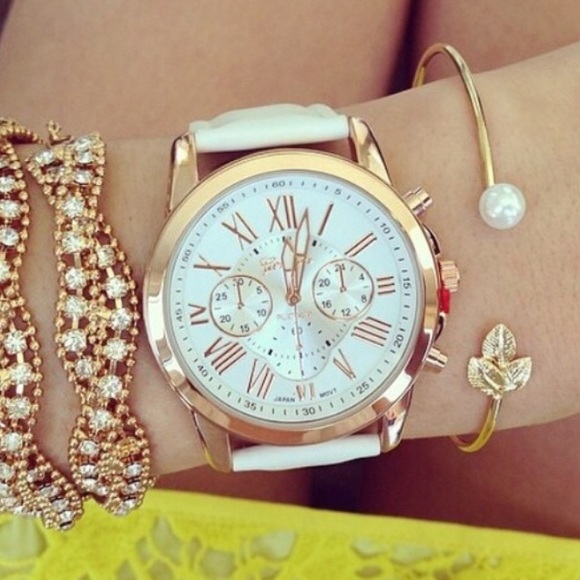 Accessories - Mint Chic Quartz Watch