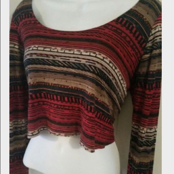 Long sleeve crop shirt