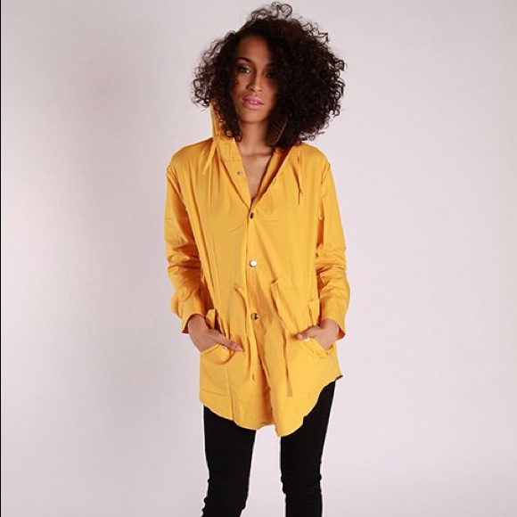 Light weight trench jacket