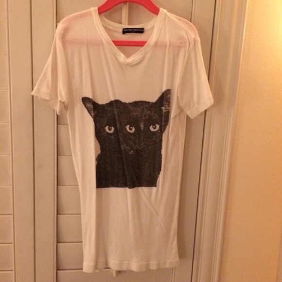 🌸TRADED🌸 RARE double cat shirt - Picture 2 of 4
