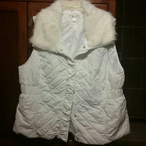 Puffy Vest with Faux Fur Collar