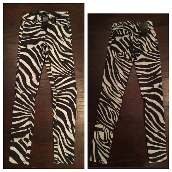 🐯Animal Print Skinnys🐯 - Picture 1 of 1