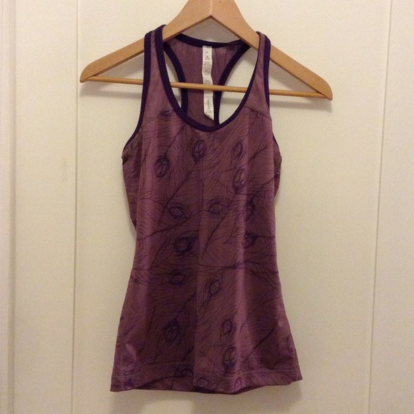 Lululemon tank
