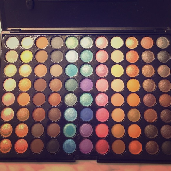 Forever 21 Other - Love and Beauty 88 shadow palette