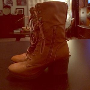 Tan tie up heel boots 💛