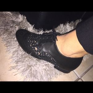 "THE CUTE LITTLE BLACK SHOES"