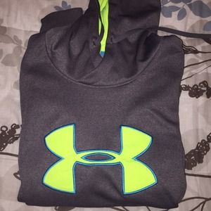 Under Arnour sweatshirt size L